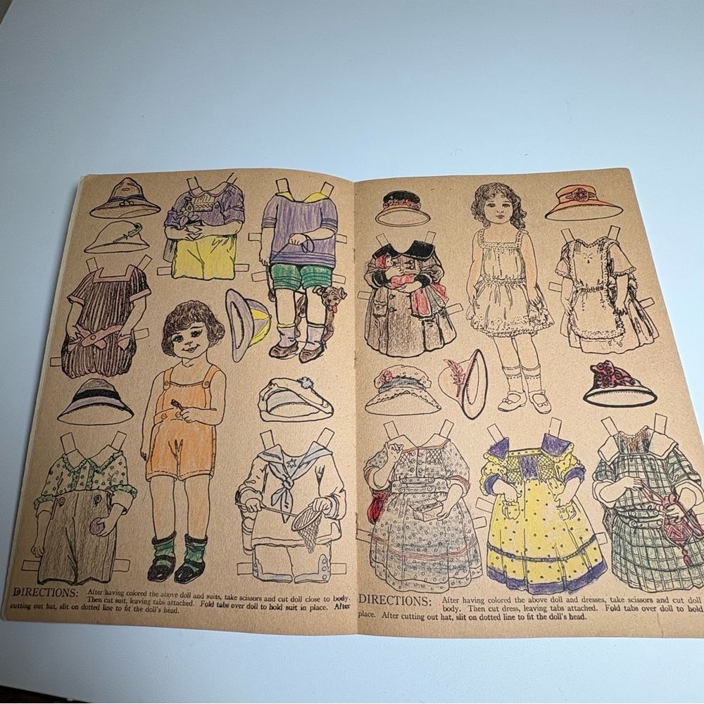 SAALFIELD DOLLIES TO PAINT CUT OUT & DRESS DOLL BOOK UNCUT - Picture 4 of 10